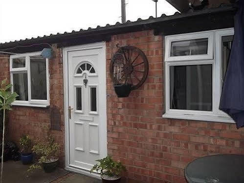 Edwardian House Bed And Breakfast Redcar Exterior photo