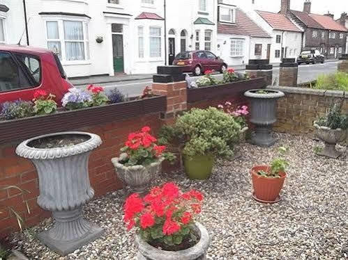 Edwardian House Bed And Breakfast Redcar Exterior photo