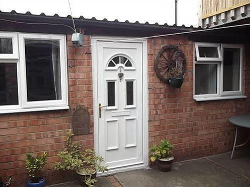 Edwardian House Bed And Breakfast Redcar Exterior photo